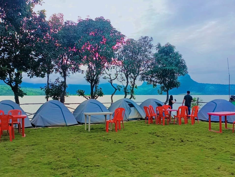 Pawna Lakeside Camping